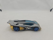 Hot Wheels SIDE DRAFT Gray/Gold Blue Rims 2001 Malaysia #DRW1