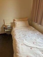 White, solid wood, single bed with matress, very good conditions