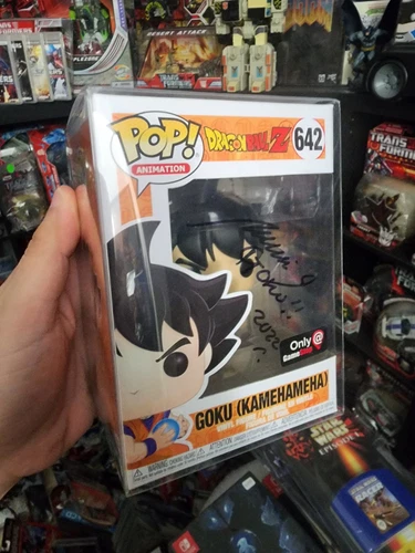 Dragonball Z Goku (Kamehameha) #642 (GameStop Exc) W/PROTECTOR And Signed Read**