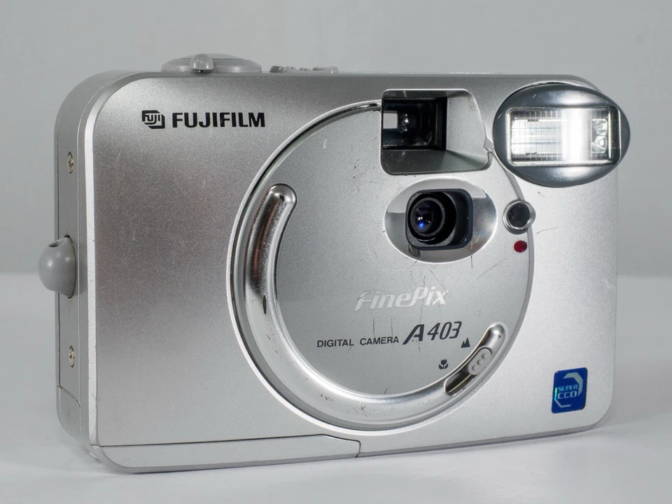 Fujifilm FinePix a Series A403 2.1MP Digital Camera - Read Description, photo 2 of 5