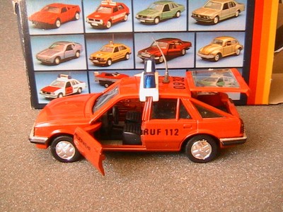 Opel Ascona Saloon Feuerwehr 1141 1 43 Gama Made In Germany 5 Turig Ruf 112 Ebay