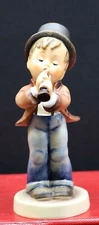 Goebel M. I. Hummel figurine #85/0 "Serenade" TMK3 4.75" tall Germany
