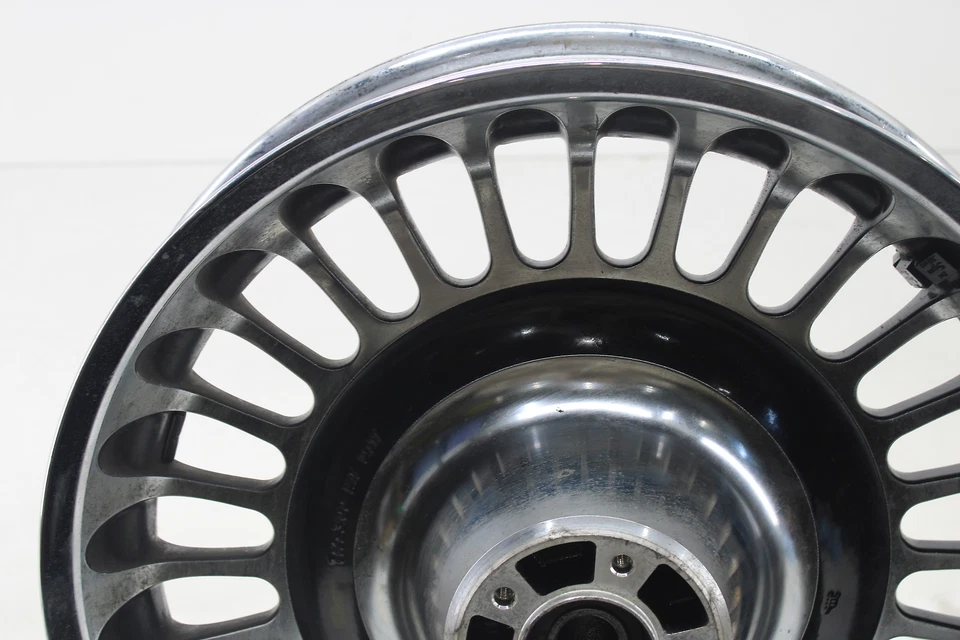 Передний обод колеса 10-13 Harley Davidson Electra Glide Ultra Limited 17x3 - Изображение 2 из 4