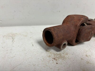 把羽① GENUINE TOYOTA STEERING KNUCKLE SPINDLE 43401-60110, LAND CRUISER