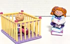 VINTAGE 1984 CABBAGE PATCH KIDS PLAYPEN WITH 2 MINIATURE DOLLS Plastic Toys