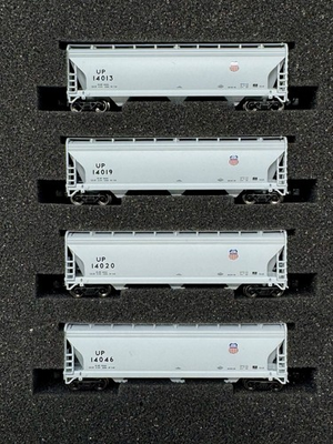 #ad American Z Line AZL 90301 1 Union Pacific ACF 3 Bay Covered Hopper 4 pack $149.00