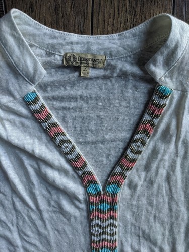 Democracy Womens 100% Linen Blouse W/ Aztec Style Beading Size Large - Picture 3 of 12