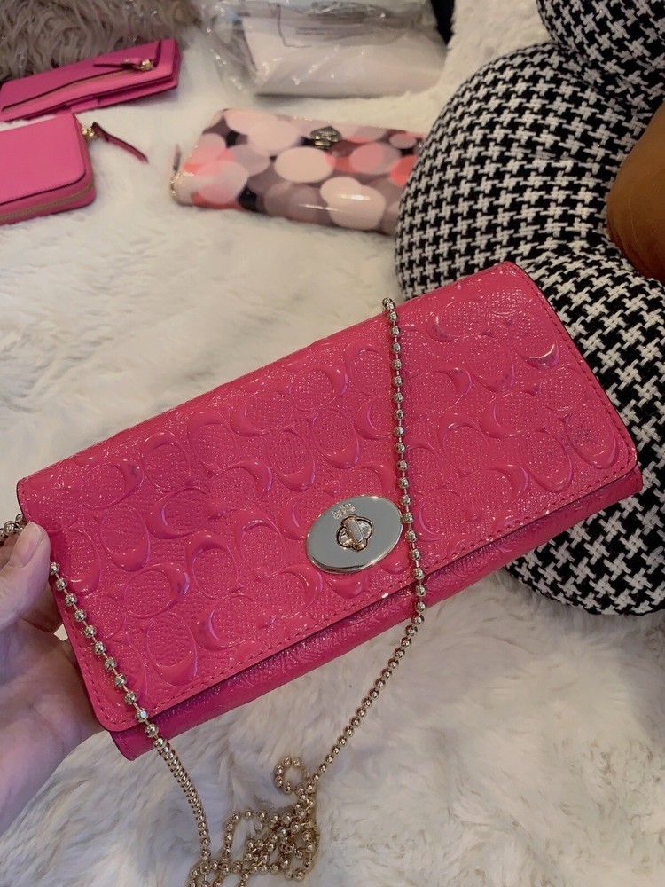 COACH F53125 SLIM CHAIN ENVELOPE SIGNATURE DEBOSSED PATENT LEATHER CLUTCH $295