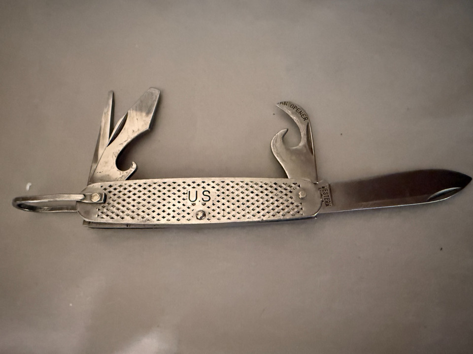 A genuine vintage Western brand US military multi-blade pocket knife — four blades of Cold War-era EDC cool, made in the USA.