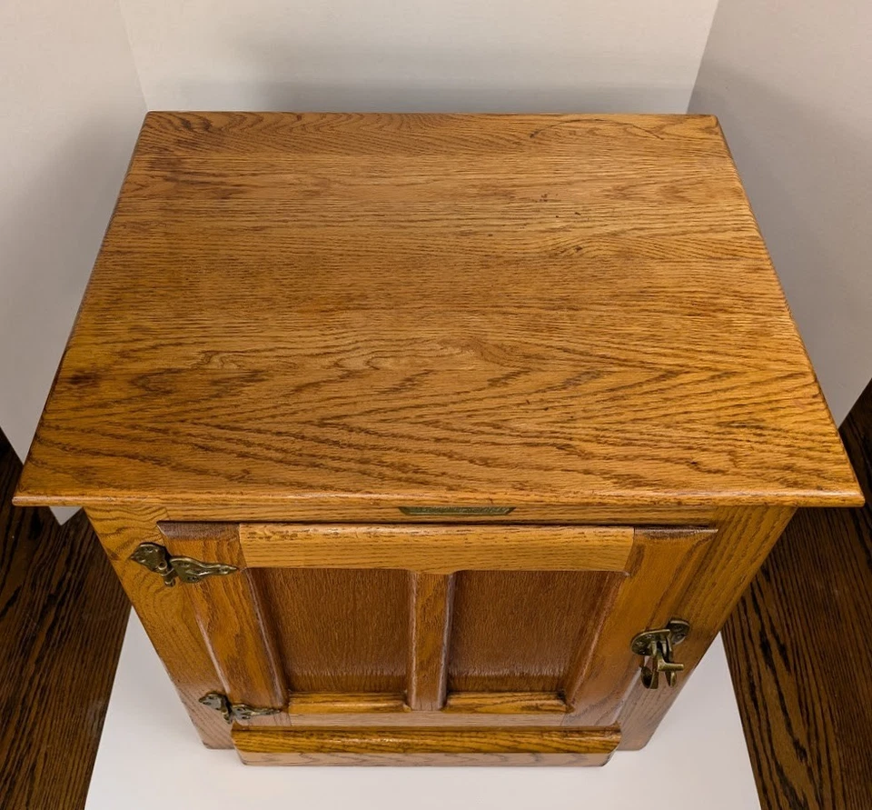 White Clad Oak Wood Ice Box - St. Louis MO. USA - 24" H - Latching Door, Vintage - Image 3 of 4