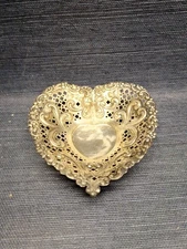 Vintage GORHAM Sterling Silver Heart Dish Tray #966 Ball Feet Filigree 73 Grams