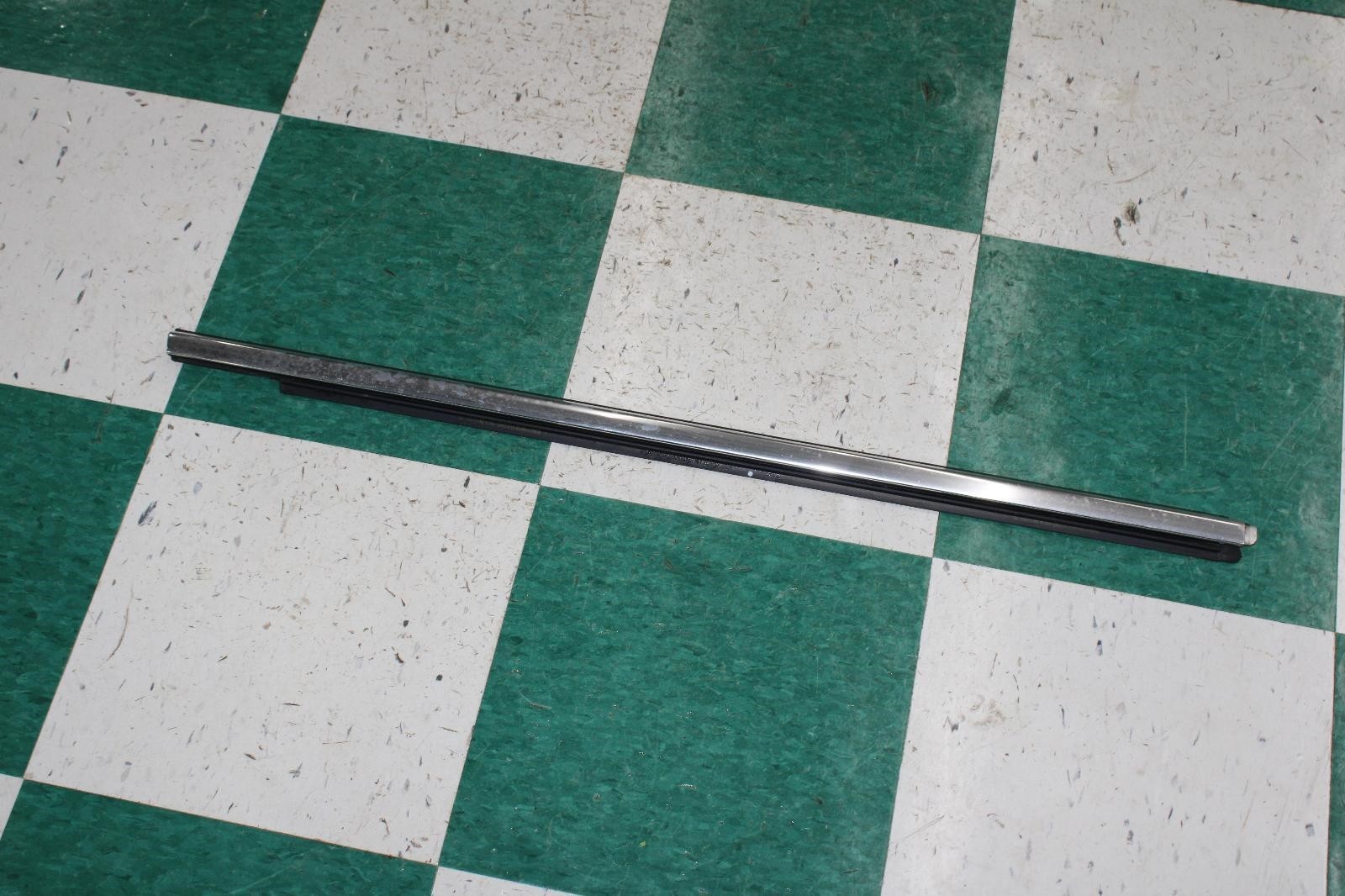 14-24 Ghibli Chrome Front Passenger Right RH RF Door Belt Molding OEM Factory OE