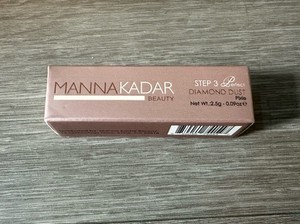 MANNA KADAR COSMETICS Diamond Dust Roll-On Pigmented Shadow in Enchanted 0.09 oz