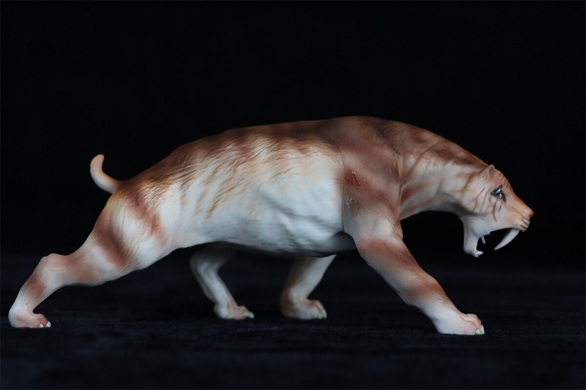 Smilodon Populator Model Animal Action Figure Collection