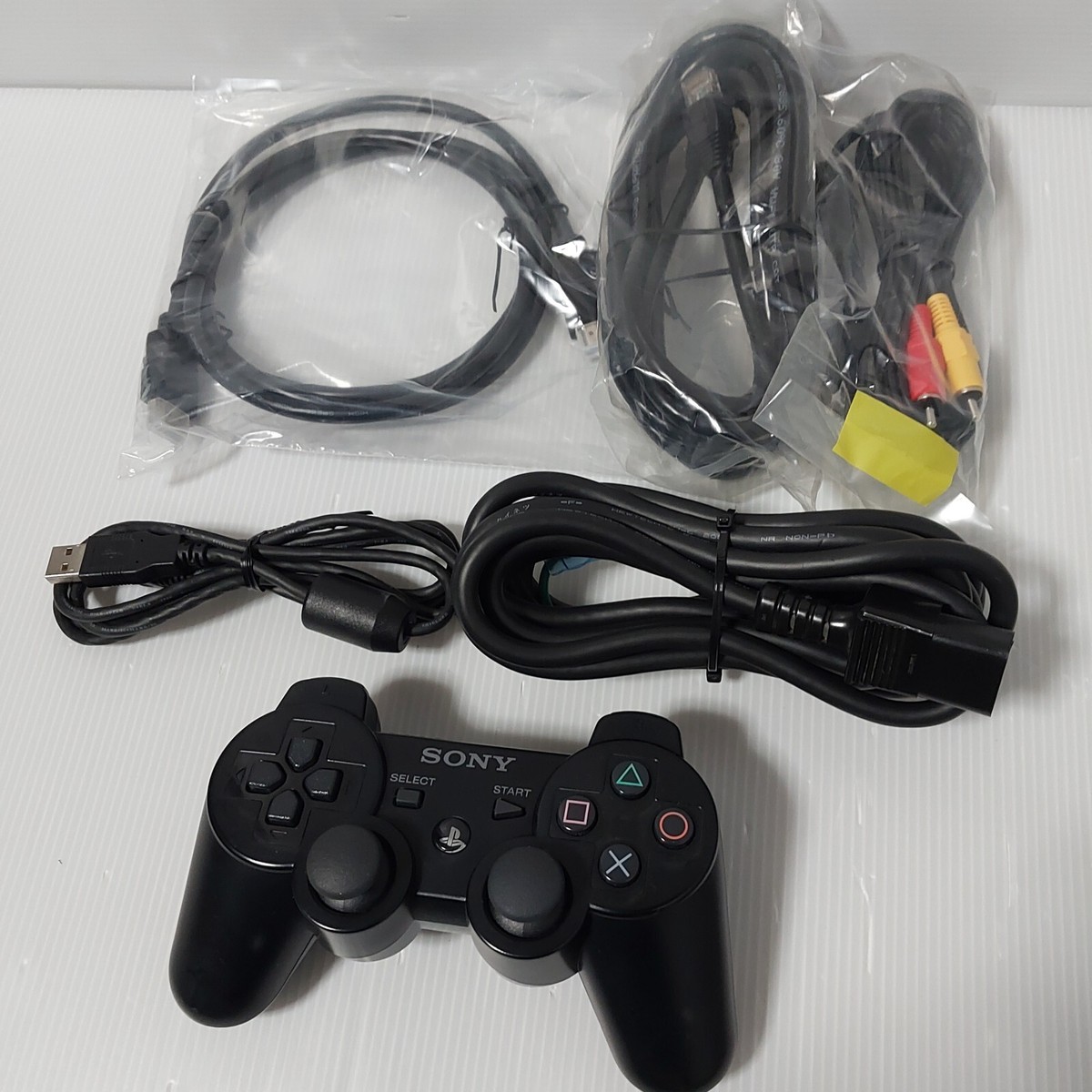 SONY PlayStation3 PS3 FAT 20GB Japanese console BACKWARDS COMPATIBLE CECHB00