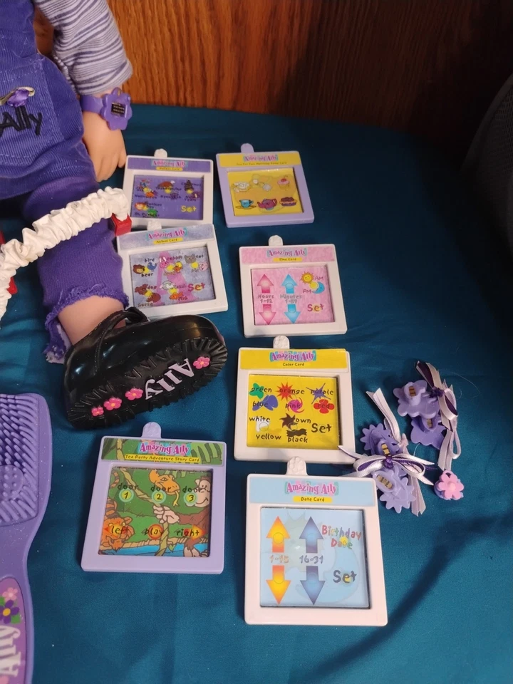 VINTAGE Amazing Ally Doll by Playmates w/ Accessories WORKS  - Image 2 of 4