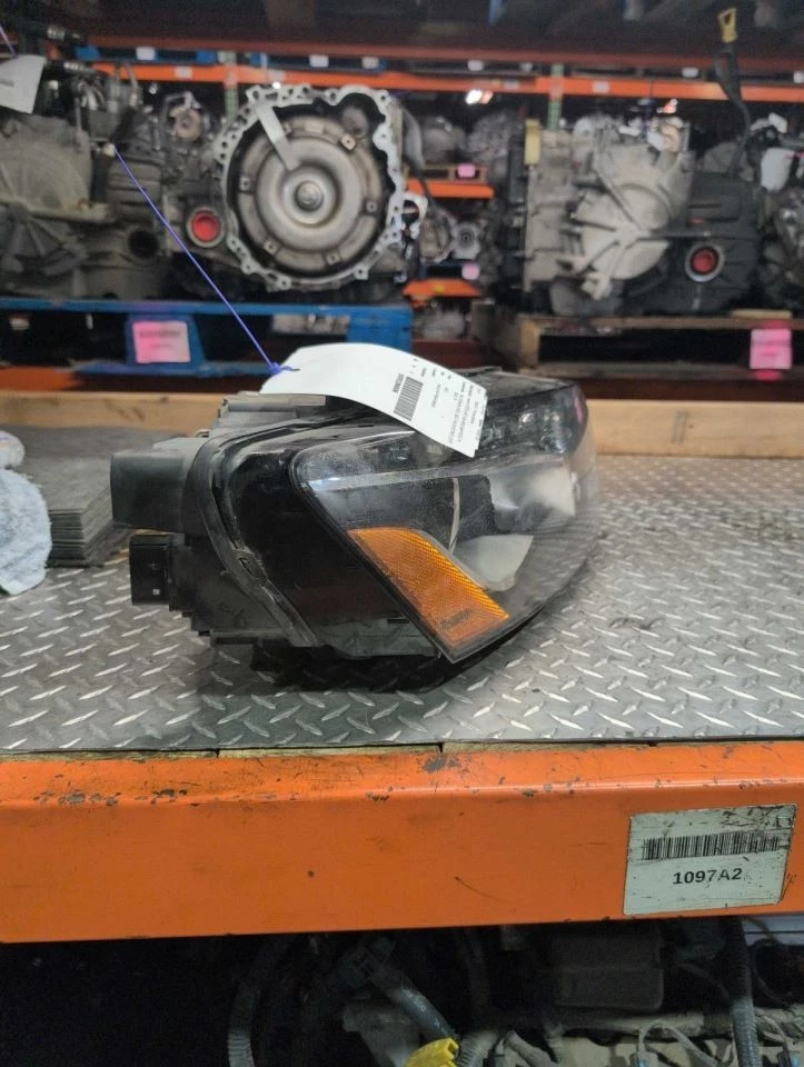 Passenger Headlight Xenon HID Self Adjusting Opt 8Q3 Fits 09-12 AUDI Q5 1102045 Foto 2 de 4