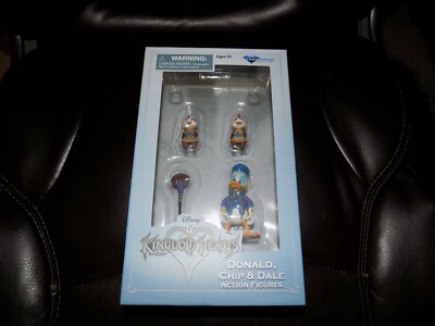 Diamond Select Disney Kingdom Hearts Donald, Chip and Dale Action Figure NEW 