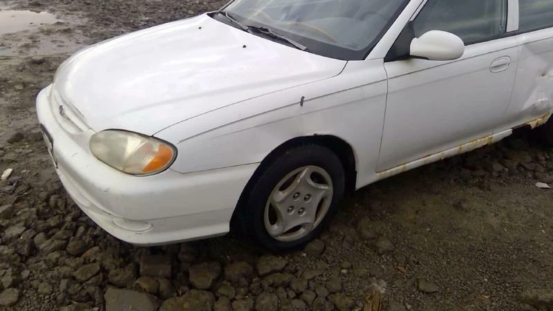 Condensador 01 KIA SEPHIA 1,8 AUTOMÁTICO Foto 4 de 4