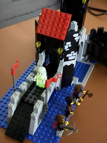 LEGO #  6075 Castle Wolfpack Tower 1992 Ghost 99% Complete ,all Minifigs.Scarce