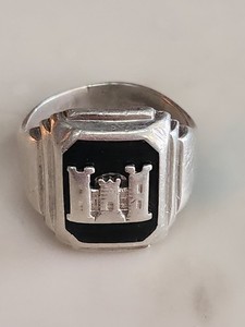 Sterling silver Castle US Army Corps of Engineers design ring Sz 8.5 7.9g 925