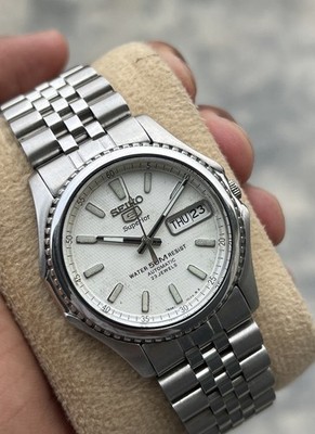 Seiko Superior SKZ047 Mens Automatic Watch with Silver Texture Dial