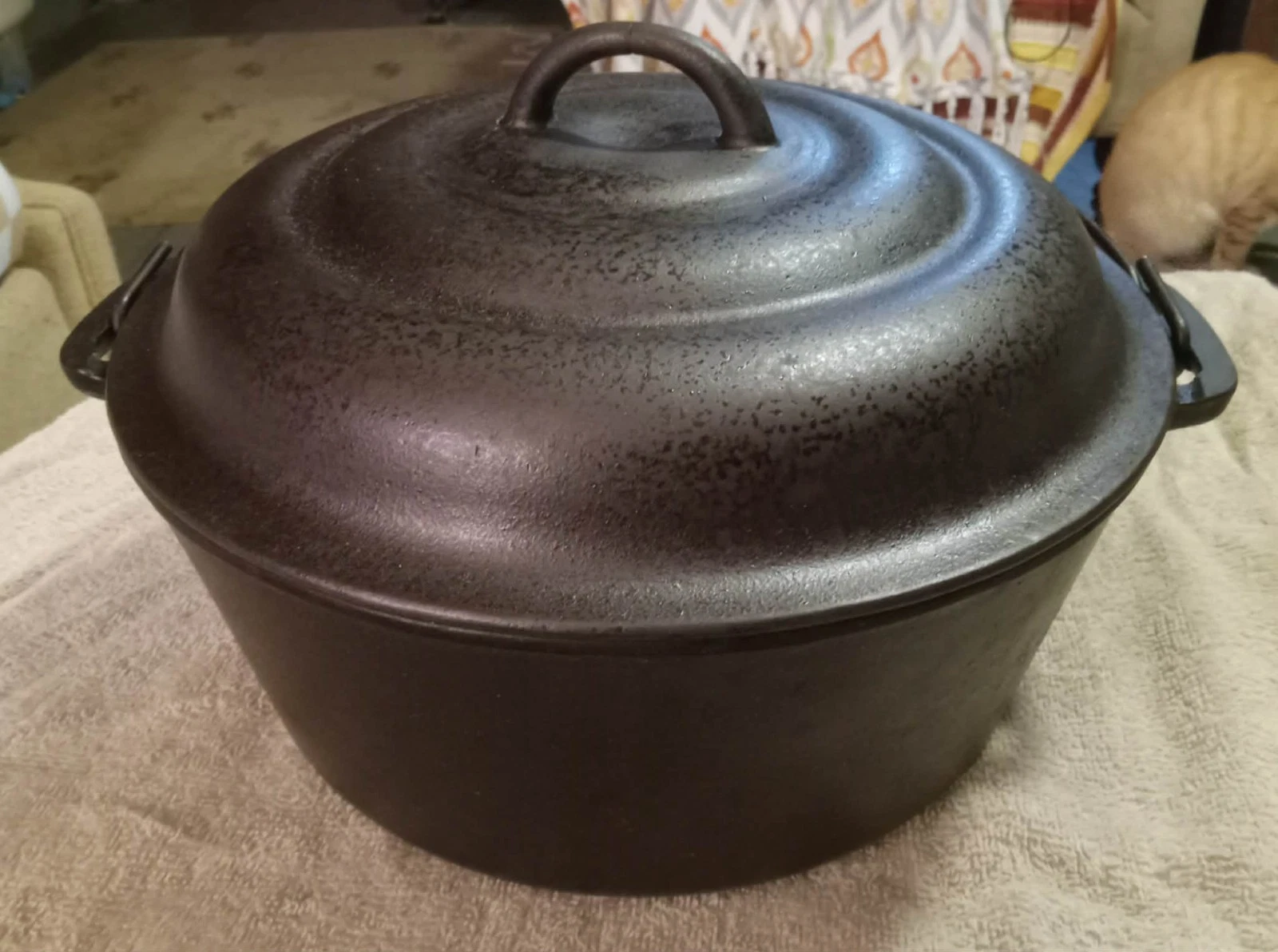 WESTERN FOUNDRY CO. CHICAGO, ILLINOIS "Mi Pet" ANTIQUE DUTCH OVEN No 8 Tasty.
Opens in a new window
