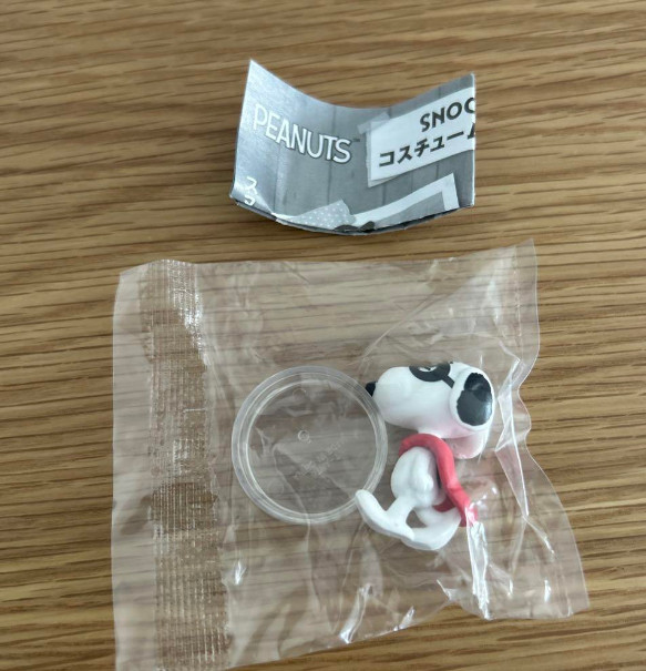 PEANUTS SNOOPY’s Costume Figure TakaraTomyArts Capsule Toy SNOOPY B