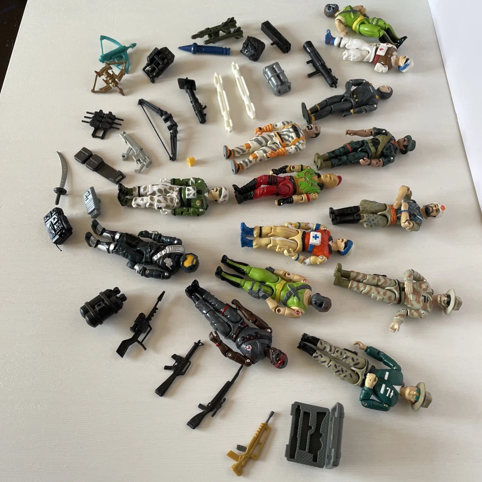 Lote De Colección 38 Piezas 1986, 90 LANARD Corps - 12 Figuras De Acción y 26 Armas/Accesorios Foto 2 de 4