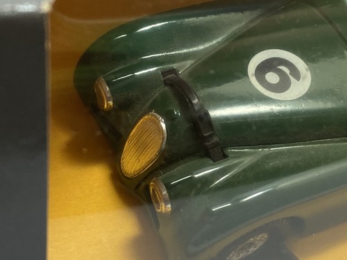 Corgi Classics Jaguar XK120 C370/1 Green Die Cast Model Car - Picture 9 of 9