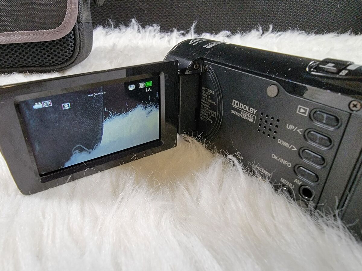 JVC GZ-E10 Full HD Everio Camcorder (PAL) (Black), Bundle JVC GZ-E10 Full HD Everio Camcorder (PAL) (Black), Bundle