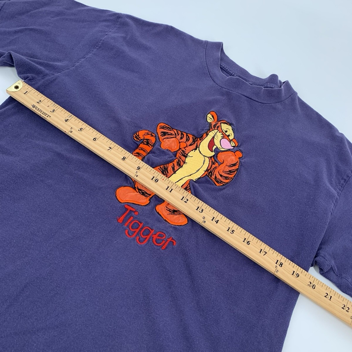 Vintage 1990s Disney Tigger Embroidered T-Shirt Large Adult Royal