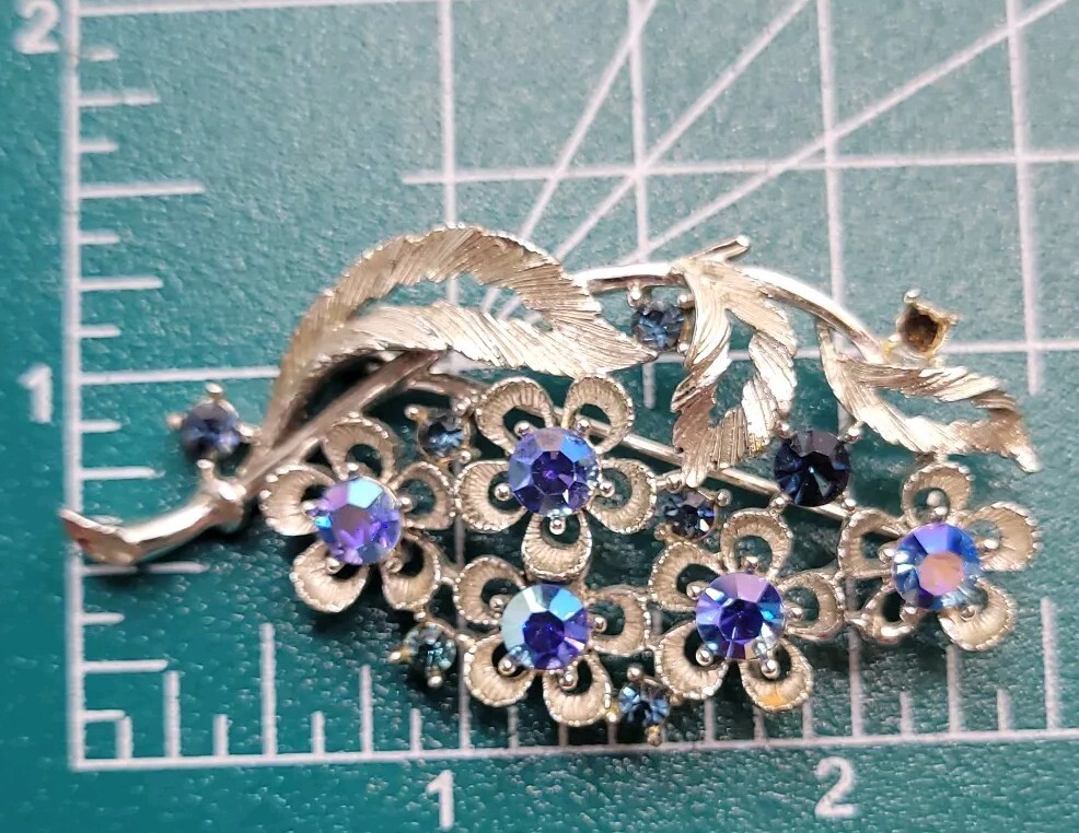LISNER signed Blue Rhinestone Brooch Mid-Century … - image 2