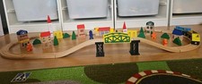 Orbrium Wooden Train Tracks,Railway Crossing, Bridge Village Magnetic Train