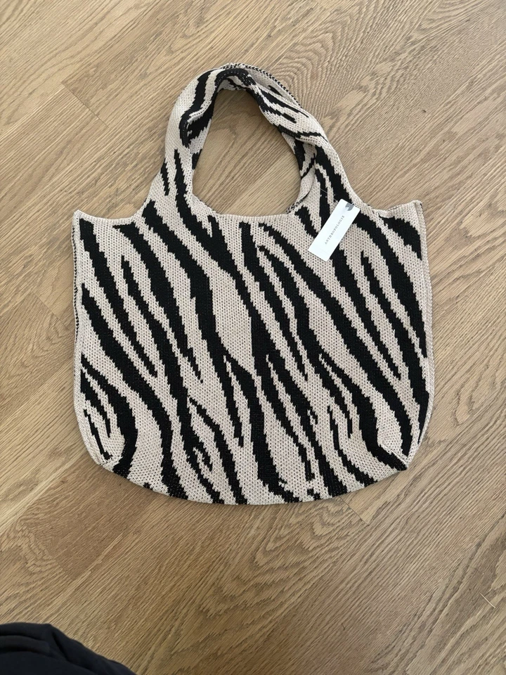 Anthropologie NWT Printed Knit Tote Bag Zebra Black And White