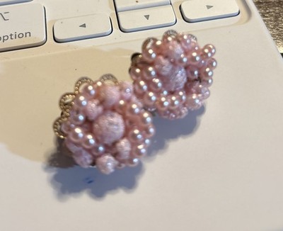 Gorgeous Vintage Pink Japan Signed Clip On Earrings. Circa 1950 s. KB42
