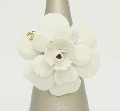 CHANEL ホワイトローズリング CHANEL Camellia Ring White Flower CC Logo Size JP12.5 US6.25 Gold
