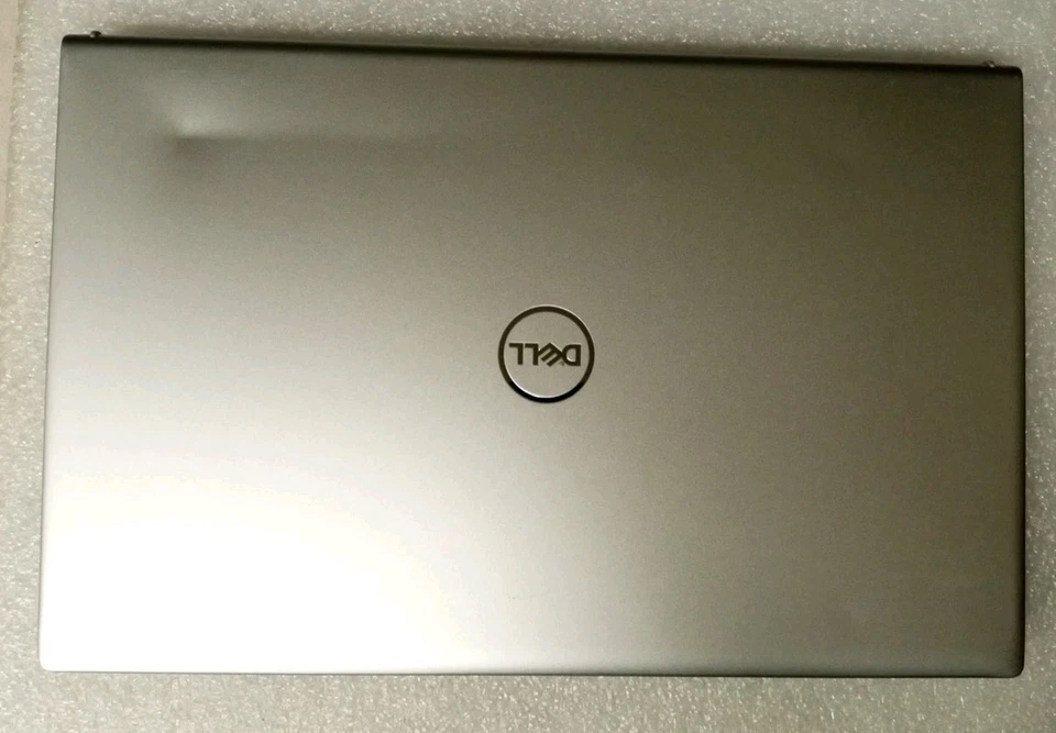 Dell Vostro 15 5510 15.6" FHD Intel i7-11390H 3.40 GHz 16GB 512GB NVMe - Image 2 of 4