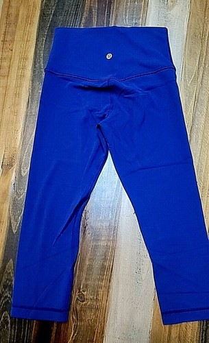 Lululemon Women's Dark Purple Cropped Leggings Retail $88 Sz 4 - Picture 2 of 7