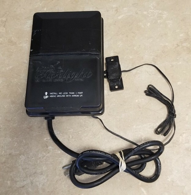 TWILIGHT Low Voltage Lighting System Transformer 120 Watts Power Output