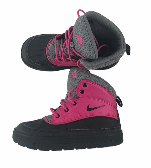 nike snow boots acg