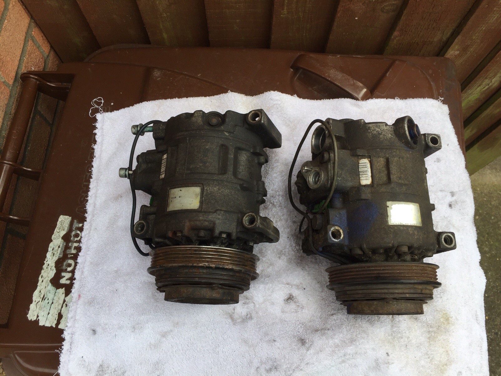 2x AUDI A6 C5 2.5 TDI V6 AIR CON COMPRESSOR PUMP 4B0 260 805 C