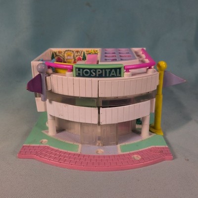 POLLY POCKET 1995 Children's Hospital Set Does Not Light Up