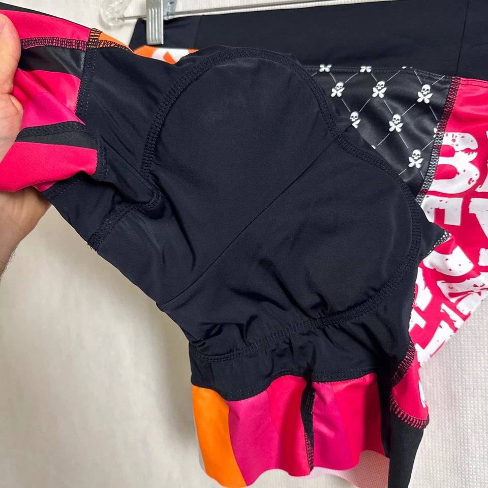 Pantalones cortos de ciclismo Betty Designs para mujer talla XL negros acolchados sentados Foto 3 de 4