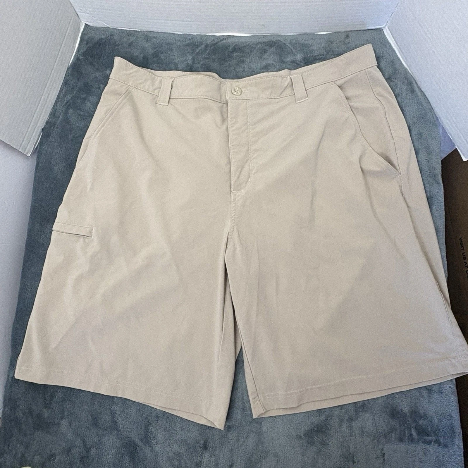 Columbia PFG Men's Khaki Tan Shorts Size 38” W 10” Inseam