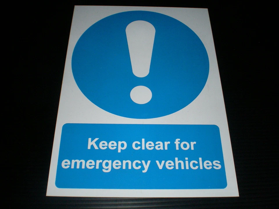 Keep Clear For Emergency Vehicles Plastic Sign Or Sticker Choice Of Sizes Safety