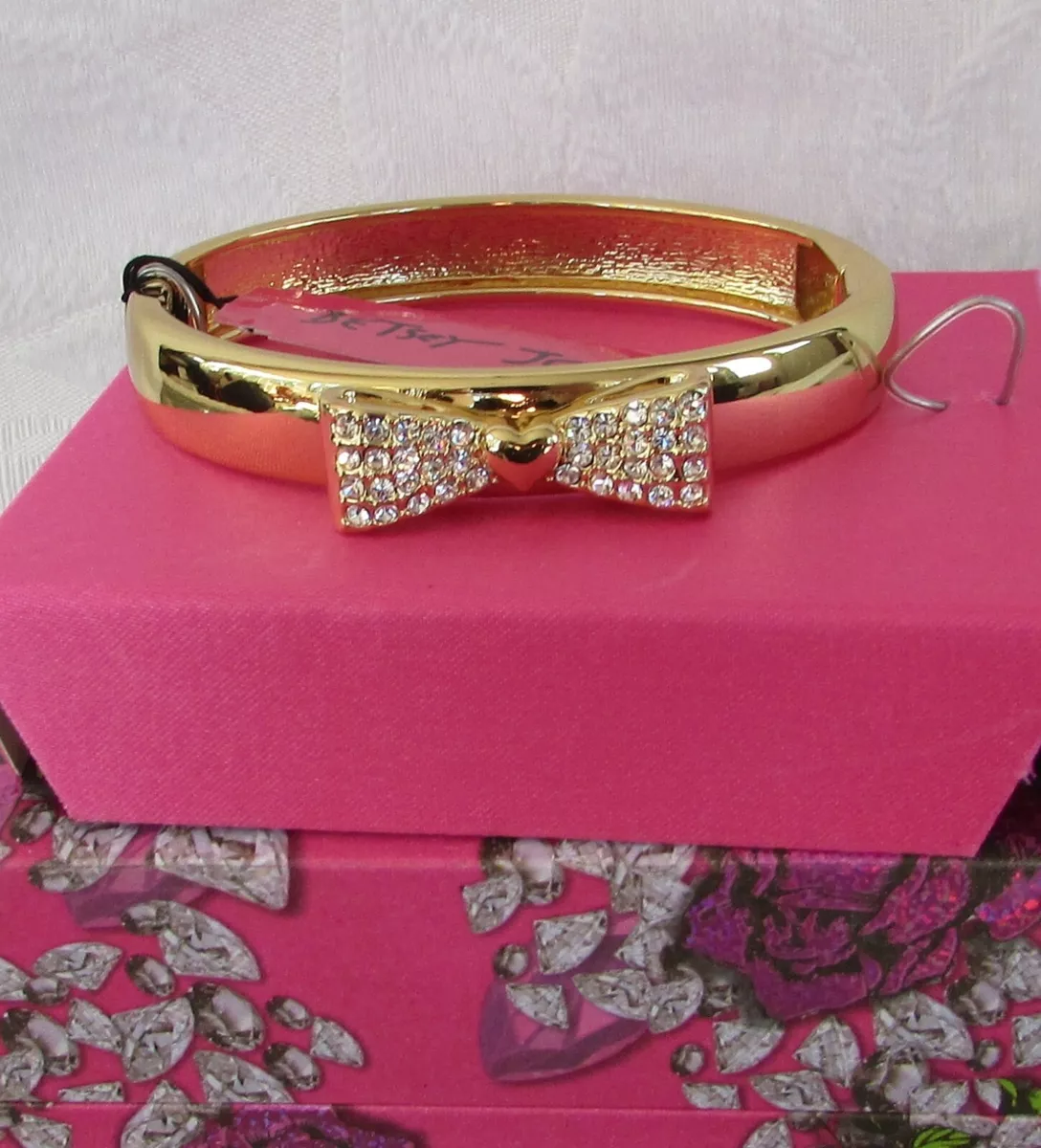 Betsey johnson shop bow bracelet