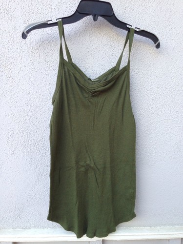 $43 NWT LA Made Solid Green Tank Size M - 第 1/2 張圖片