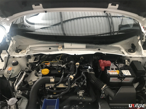 Barra de puntal delantera de 2 puntos Ultra Racing 2020 para Nissan Almera (N18) 1,0T (2x2) - Imagen 1 de 7