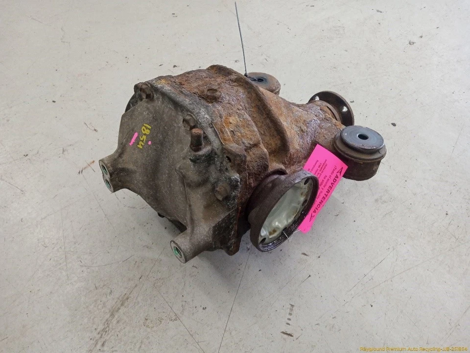 Lexus IS300 SEDAN Rear Differential Carrier AT 3.909 Ratio Fits 2001-2005 01 02 - Image 2 of 4